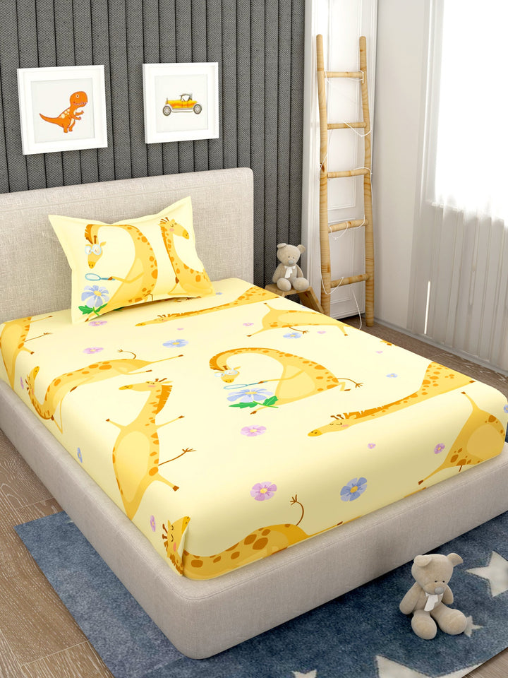 EverHome Giraffe Character Print 100%Cotton Yellow Colored Single Bedsheet with 1 Pillow Cover (150X224 cm)