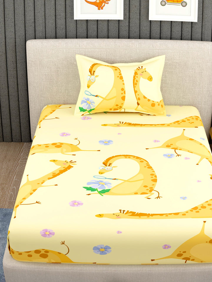 EverHome Giraffe Character Print 100%Cotton Yellow Colored Single Bedsheet with 1 Pillow Cover (150X224 cm)