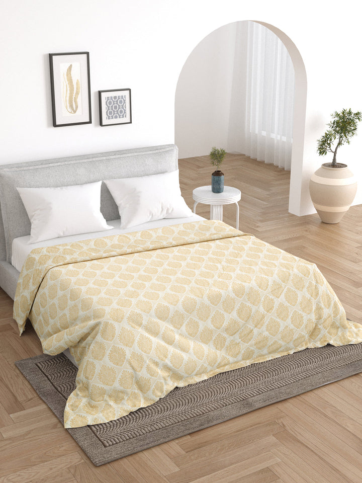 Off White and Yellow Double bed AC Printed Comforter
